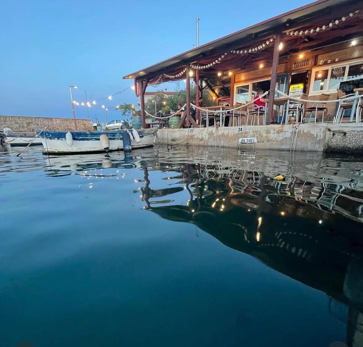 Peter'S Beachside Retreat Кали Екстериор снимка